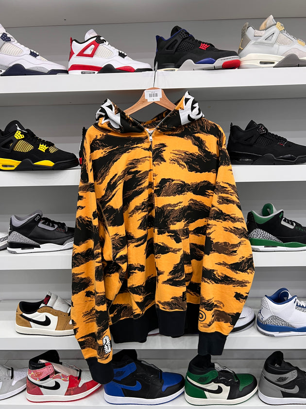 (USED) BAPE Tiger Camo Tiger Relaxed Fit Full Zip Hoodie Orange
