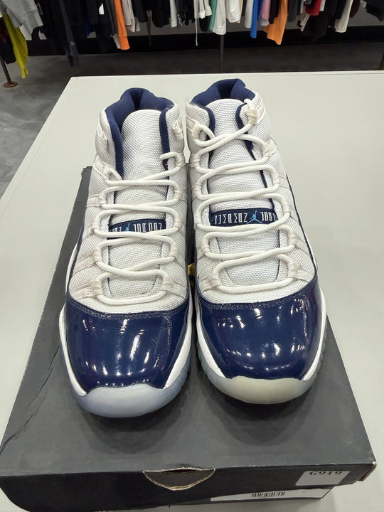 (USED) Jordan 11 Retro UNC Win Like 82 (GS) - Sz 6