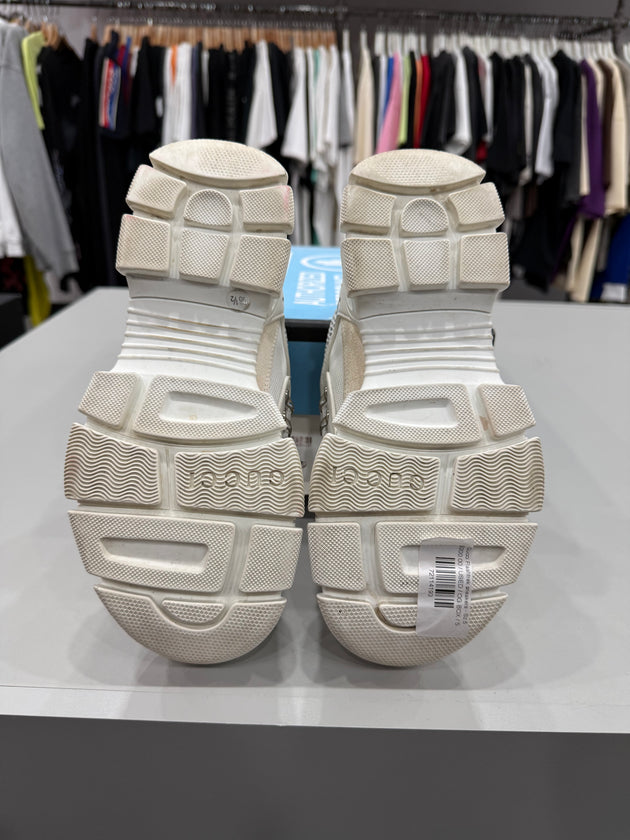 (USED) Gucci Flashtrek sneakers - Sz 5