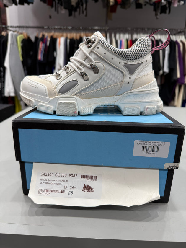 (USED) Gucci Flashtrek sneakers - Sz 5