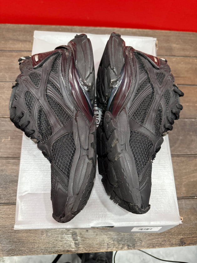 (USED) Balenciaga Runner Sneaker Black Matte - Sz 9
