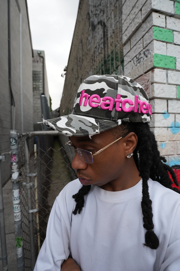 Aged Bootlegged 6 Pannel Trucker Snow Camo
