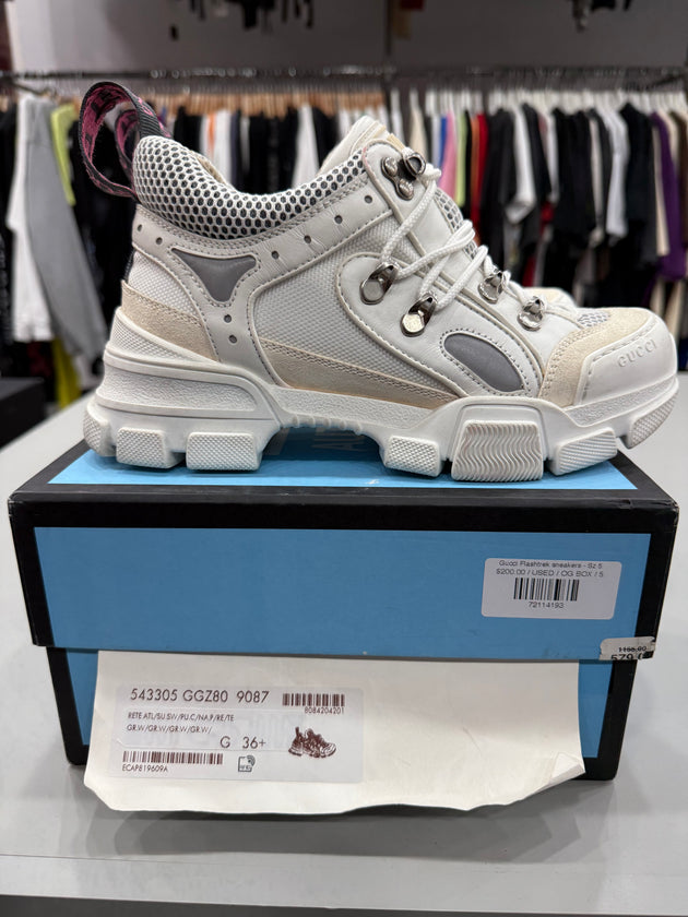 (USED) Gucci Flashtrek sneakers - Sz 5